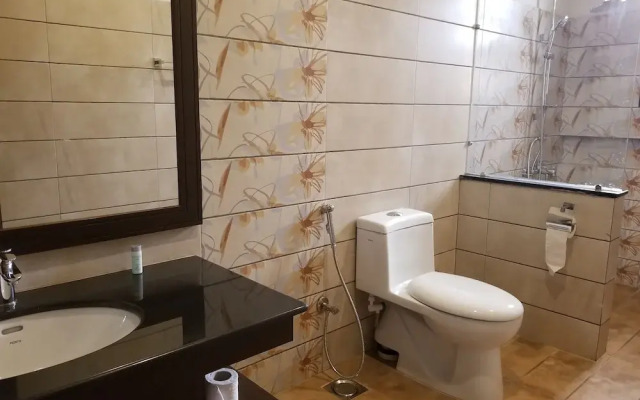 Zifan Hotel & Suites