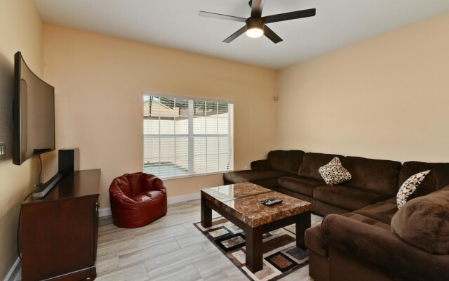 Full Moon Lagoon by VillaDirect