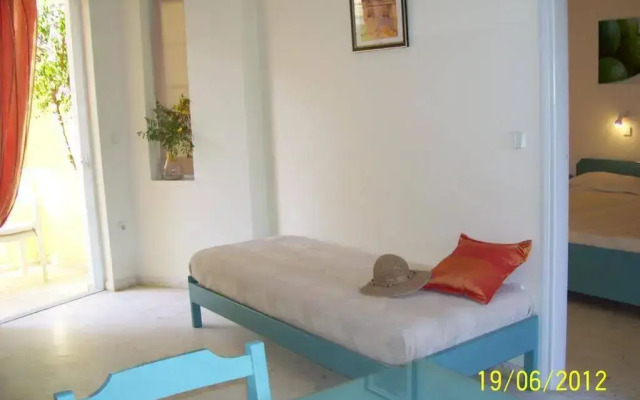 Apelia Hotel