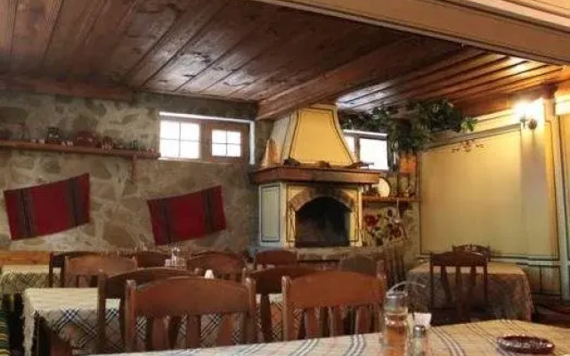 Guest Houses Todorini Kashti