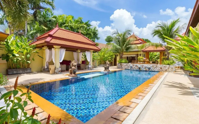 Generous 6BR Balinese Pool Villa Sophia