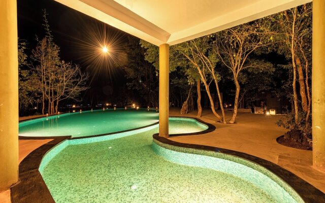 Kanha Jungle Camp