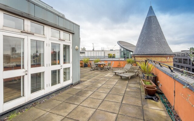 1 Bedroom Penthouse in Farringdon