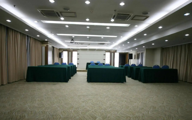 Century Plaza Qidu Hotel