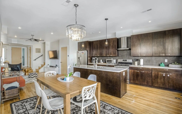 Berkely/tennyson Luxury Walk Everywhere Sleeps 6!