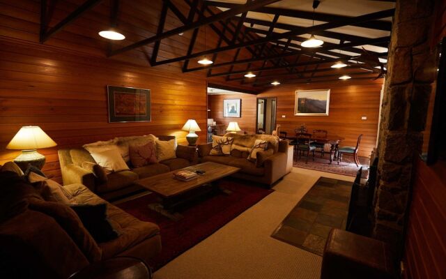 Mowamba River Lodge
