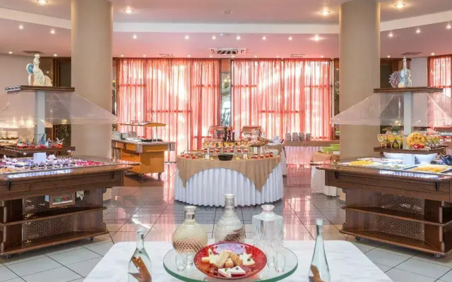 Athina Palace Resort & Spa