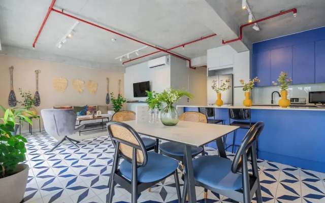 Casa Contemporanea by Wynwood House