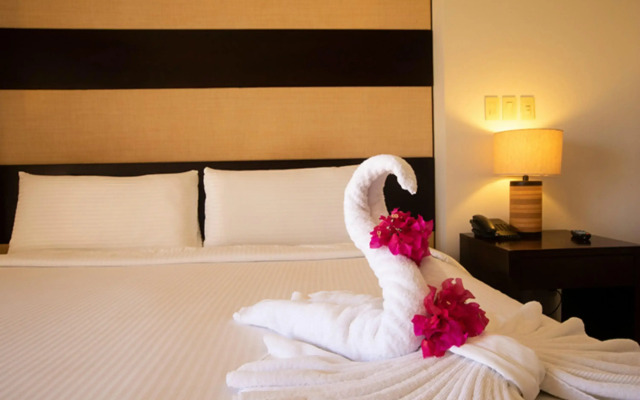 Villas Sol Beach Resort