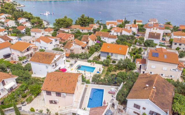 Villa Alka
