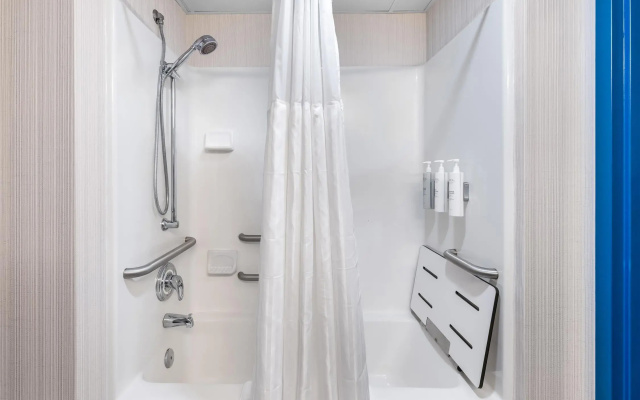 Spark by Hilton Lockport