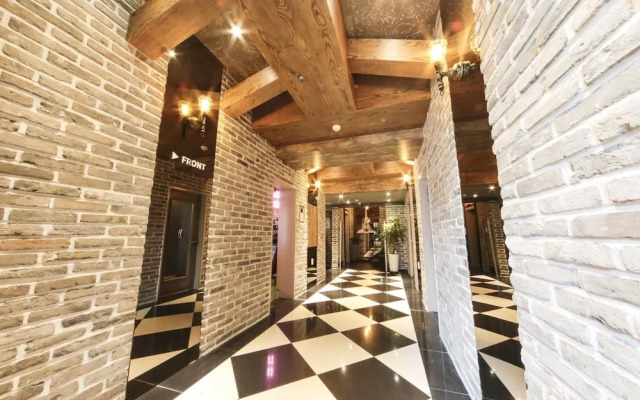 Film37.2 Hotel