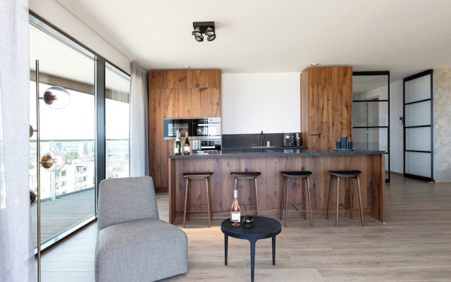 Luxury North Sea Retreat With Garage