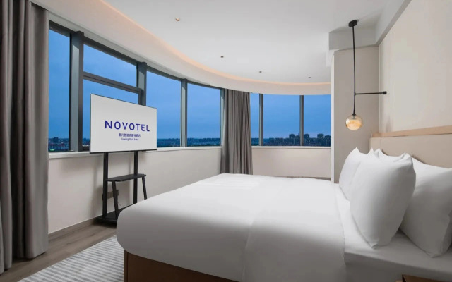 Novotel Jiaxing Port Area