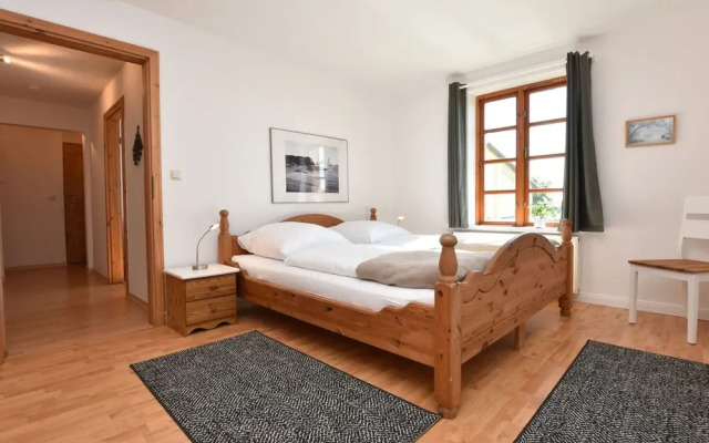 Waterfront Apartment in Stove With Balcony