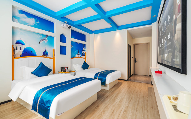 Xi'an Qingya Hotel (Qujing North Railway Station)
