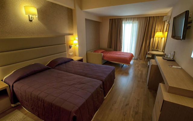 Arty Grand Hotel