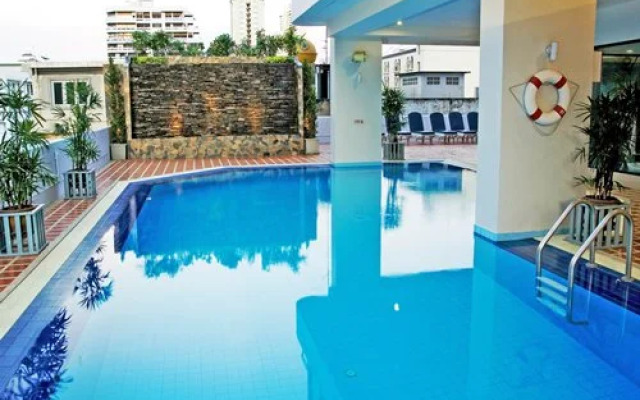 Tai Pan Hotel-4 Nights, Bangkok, Thailand