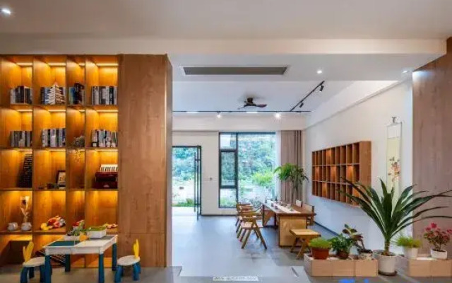 Wuyuan Jiushe B&B