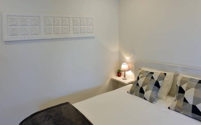 Apartment with One Bedroom in Porto, with Wifi