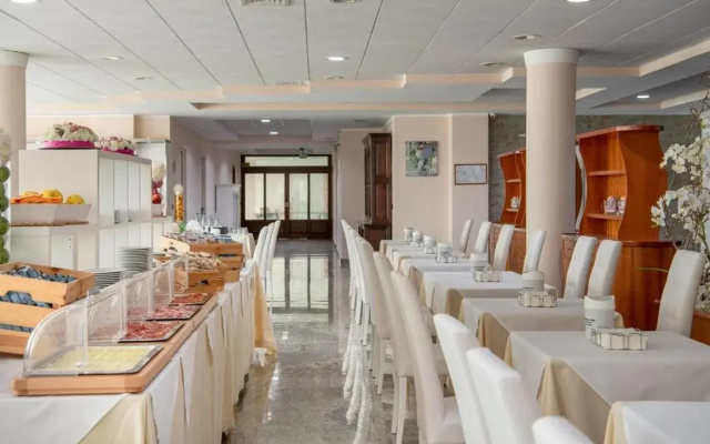 Rivoli Hotel