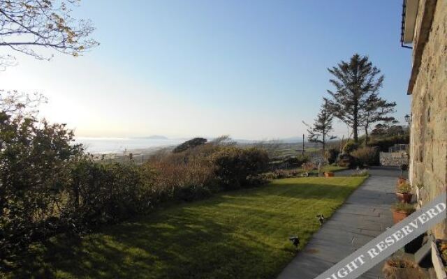 Llwyndu Farmhouse Hotel