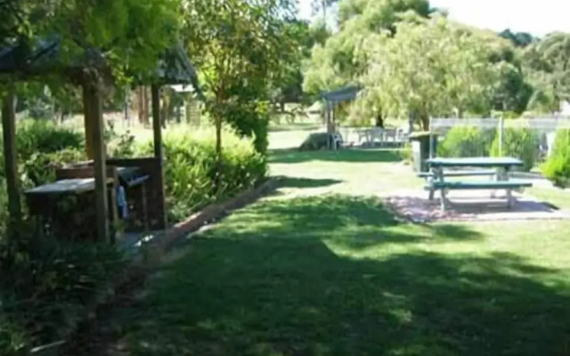 Aristocrat Waurnvale Motel