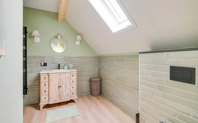 Lush Holiday Home in Limburg With Jacuzzi