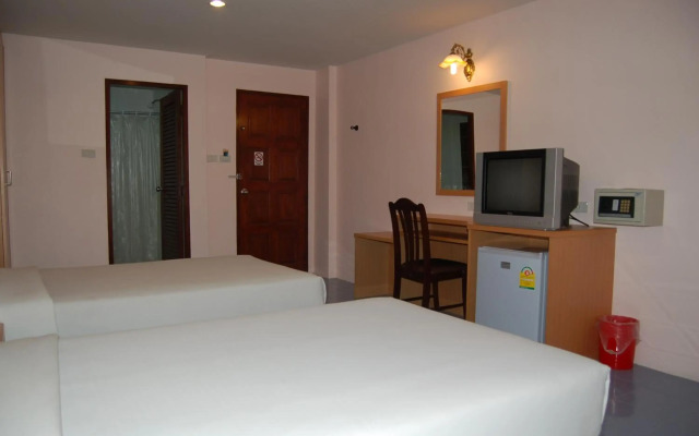 Baan Manthana Hotel