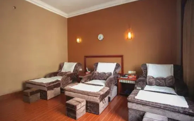Dongguan Xiegang Jinquan Hotel