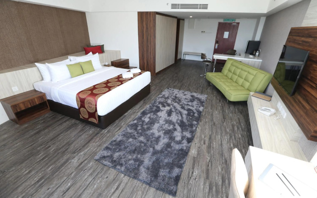 Amerald Resort Hotel Desaru – Guest Rooms – Tanjung Sepang