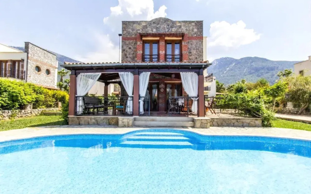 Villa Daisy by Villamnet