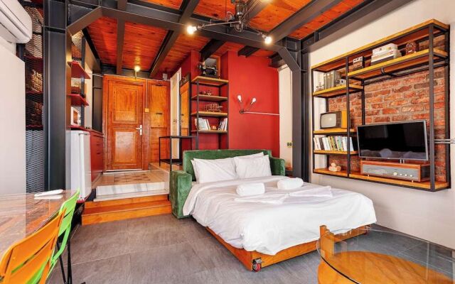 T Suites