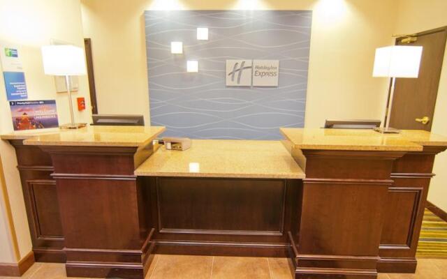 Holiday Inn Express Charleston South