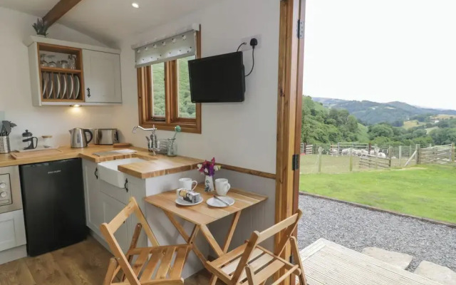Tan Y Castell Shepherds Hut