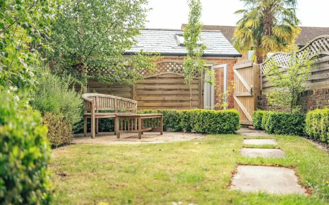 Stylish Townhouse Annexe Cheltenham