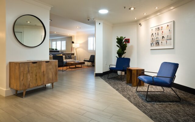 Best Western Crestview Hotel & Suites