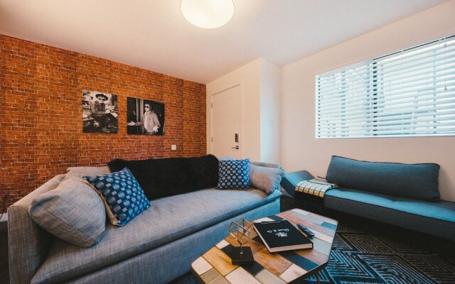 WanderJaunt Apts near Roosevelt Row