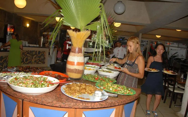 Dream Palace Hotel - Adults Only