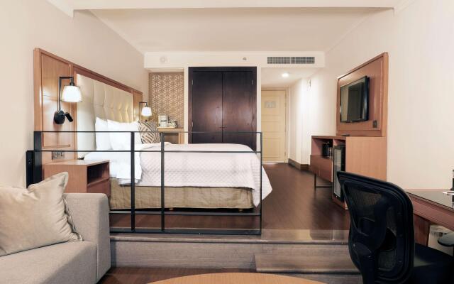 MS Milenium Monterrey, Curio Collection by Hilton
