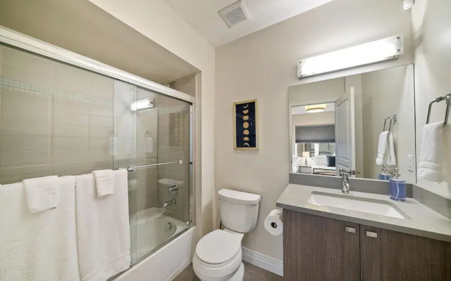 Townhome near RiNo with Rooftop Patio