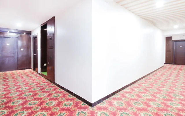 Imax Inn by OYO Rooms
