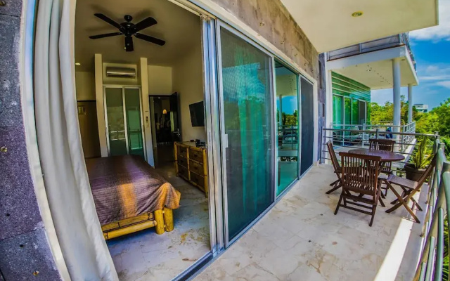 La Vista Condo Beachside