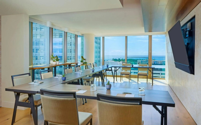 Renaissance Honolulu Hotel & Spa
