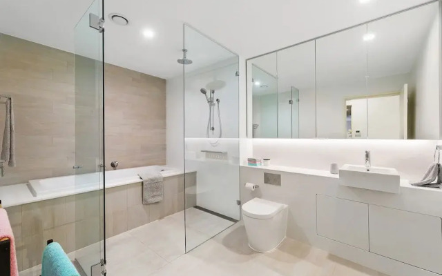 Stylish lux home with hotel grade cleanliness