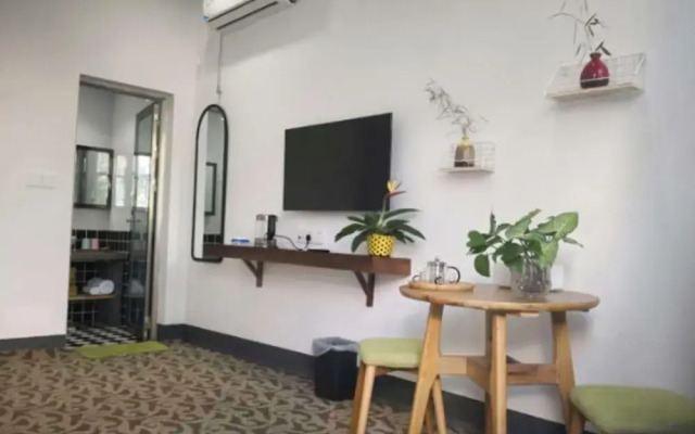 Comfort Forrest Inn