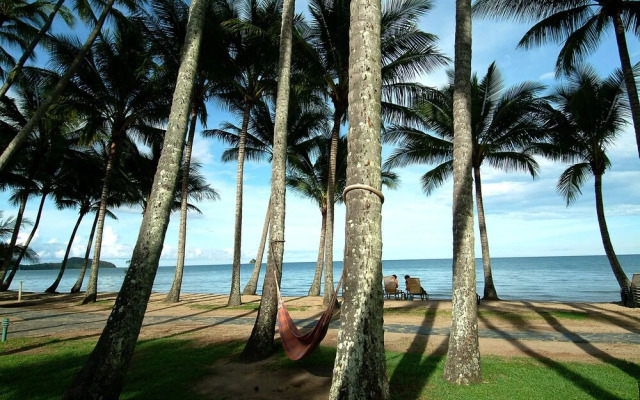 Beachfront Apt In Alamanda Beachfront Resort 25