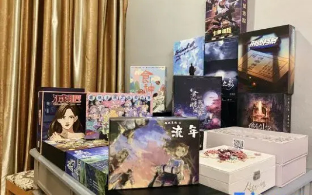 Puzzle Hotel (Guangzhou Yongqingfang Chenjiaci Subway Station)