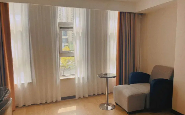 Tianjin Jinting Yuhua Hotel