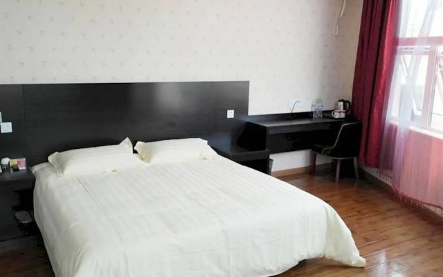 City 118 Chain Hotel